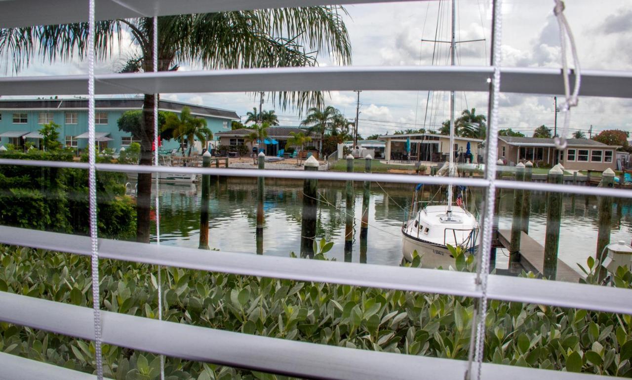 Bayside Inn And Marina Treasure Island Exterior photo