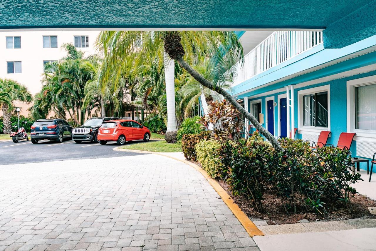 Bayside Inn And Marina Treasure Island Exterior photo