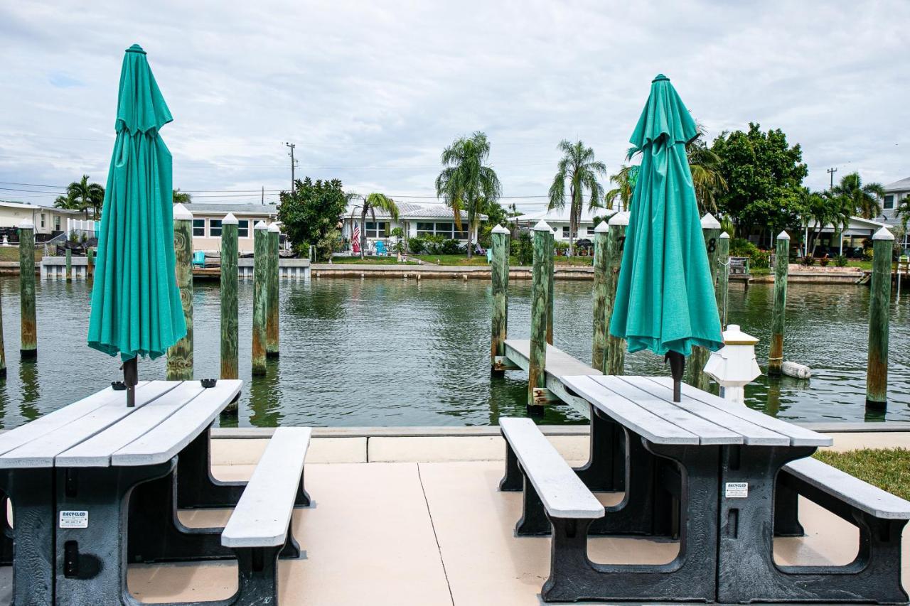 Bayside Inn And Marina Treasure Island Exterior photo